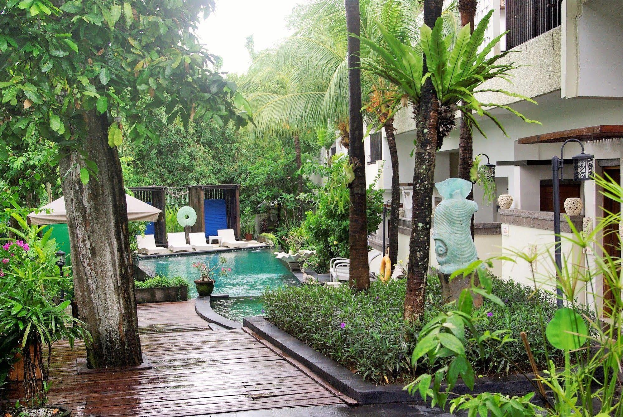 Resor Marbella Pool Seminyak (Bali)