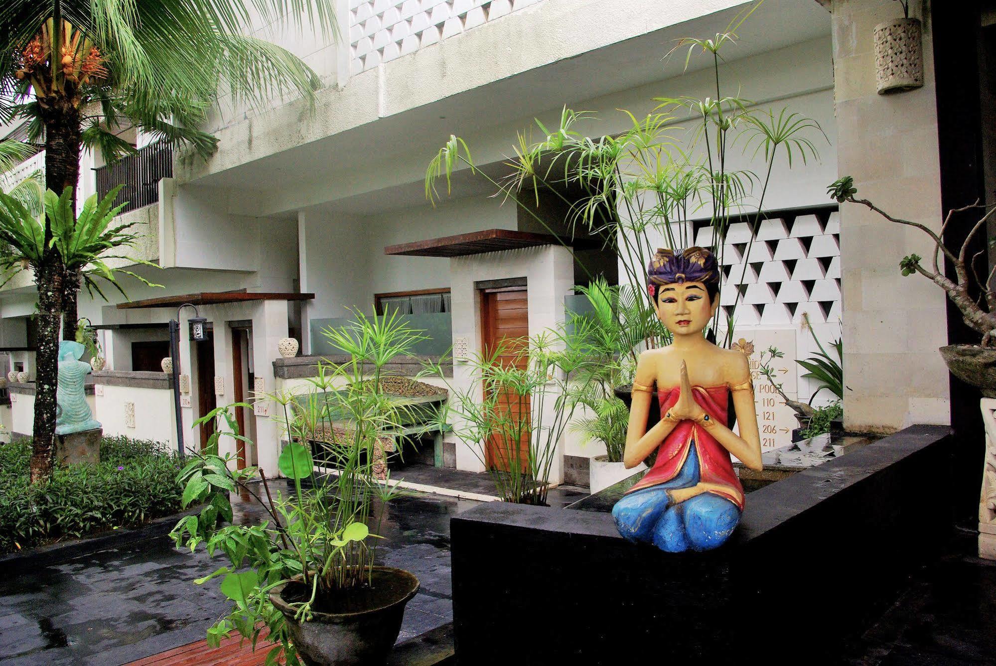 Resor Marbella Pool Seminyak (Bali)