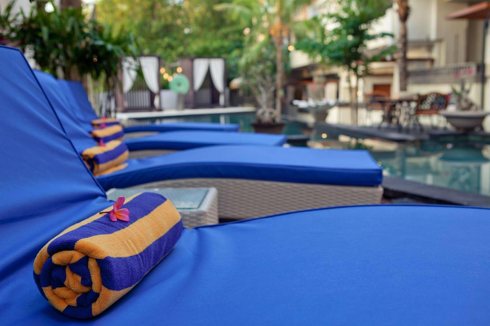 Marbella Pool Resor